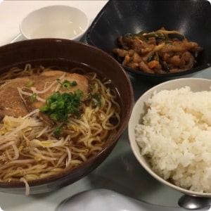 寮のコスパ最強夜ご飯